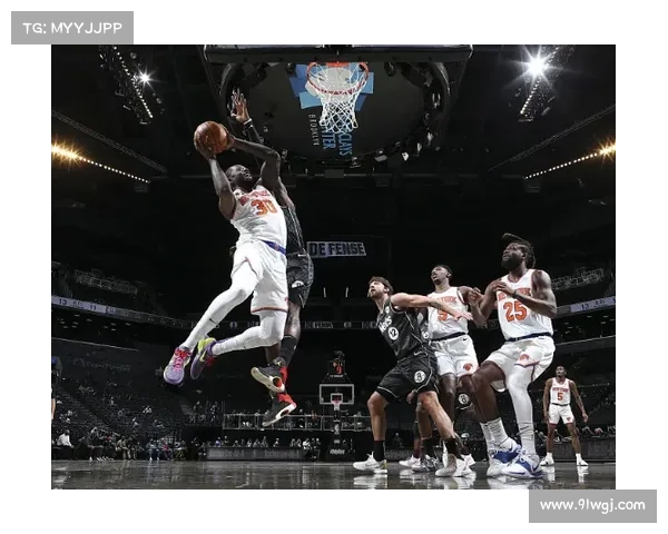 库珀首节火力全开砍下11分王牌三巨头联手发力紧咬比分鏖战激烈